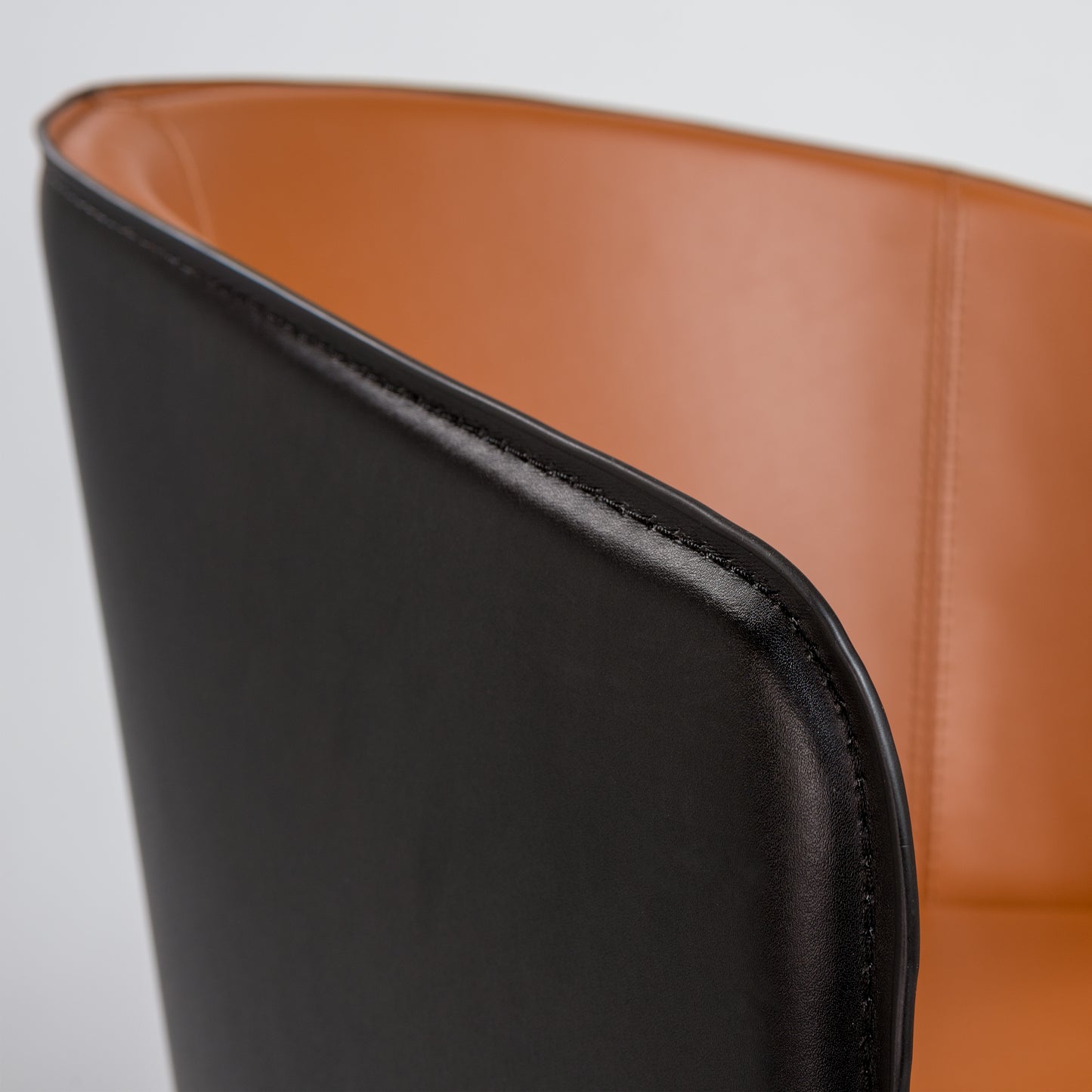 Pallas Armchair