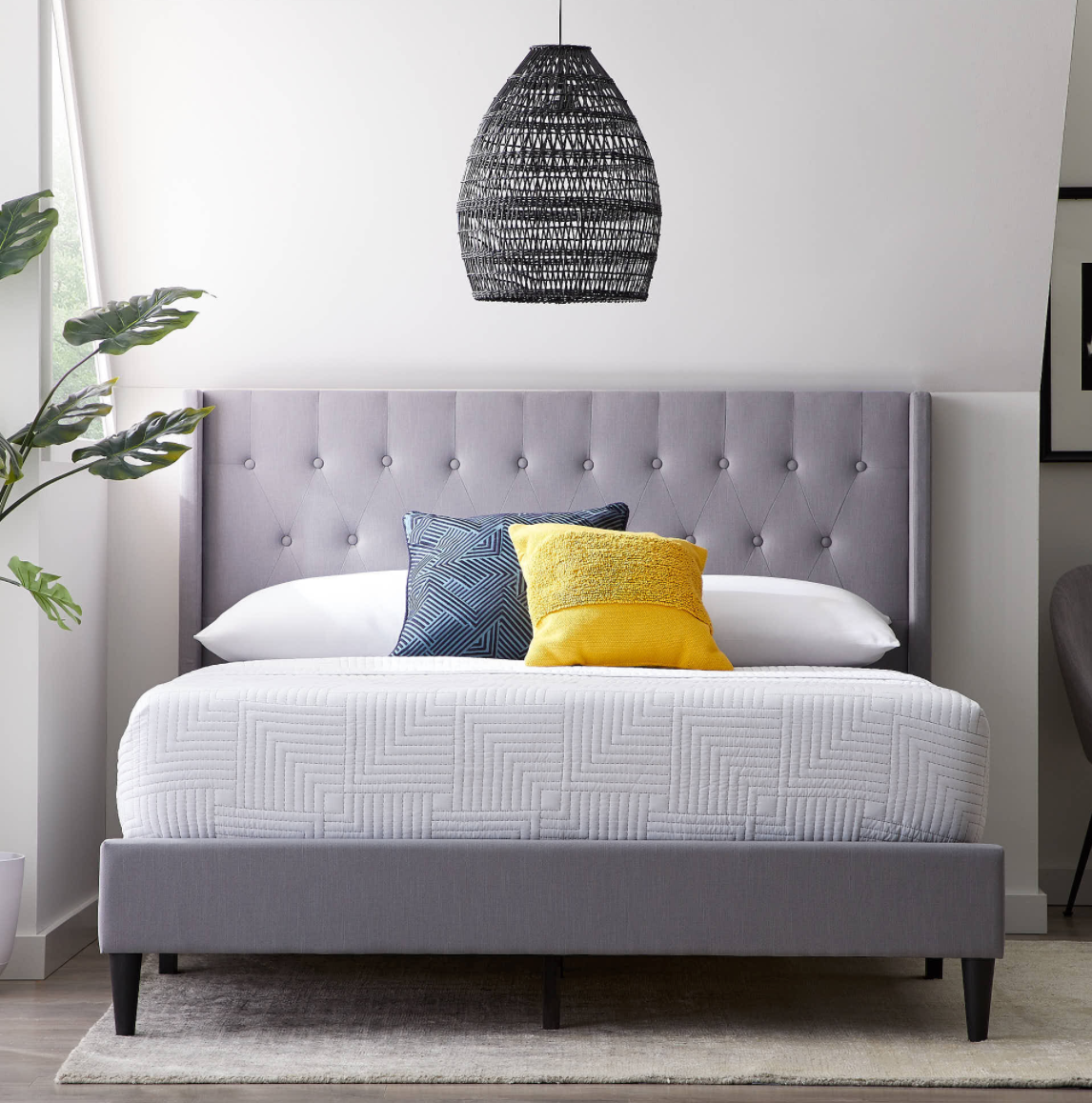 WEEKENDER™ WREN BLUE GRAY UPHOLSTERED BED